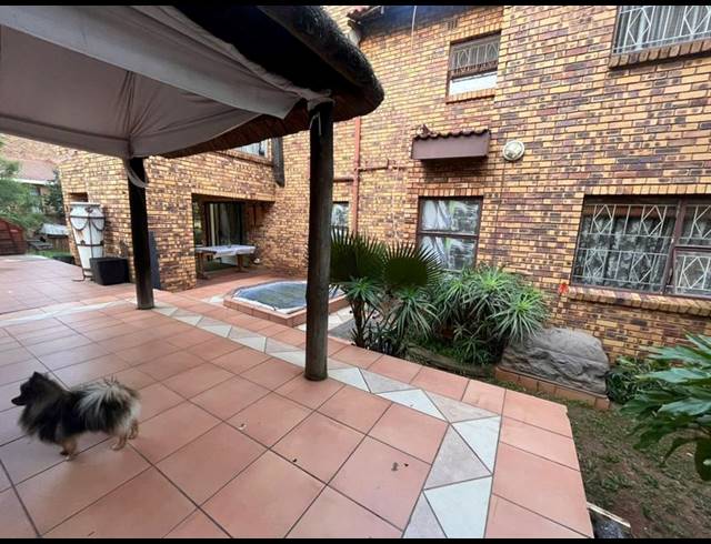 11 BEDROOM HOUSE FOR SALE IN BRUMA